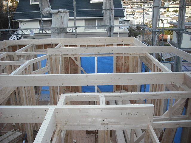 建て方工事、着々と進んでいます。