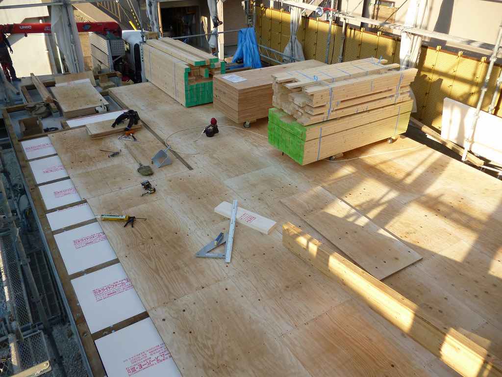 建て方工事が始まりました。
