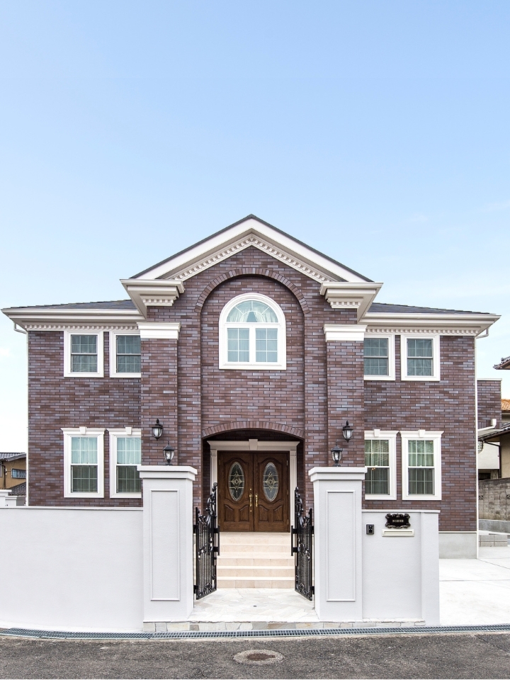 総レンガ張りGeorgian Style House #輸入住宅 #シンメトリー #サーキュラー階段 