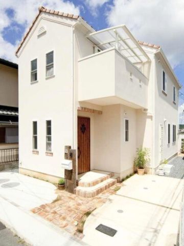 2階建てナチュラルカントリーハウス