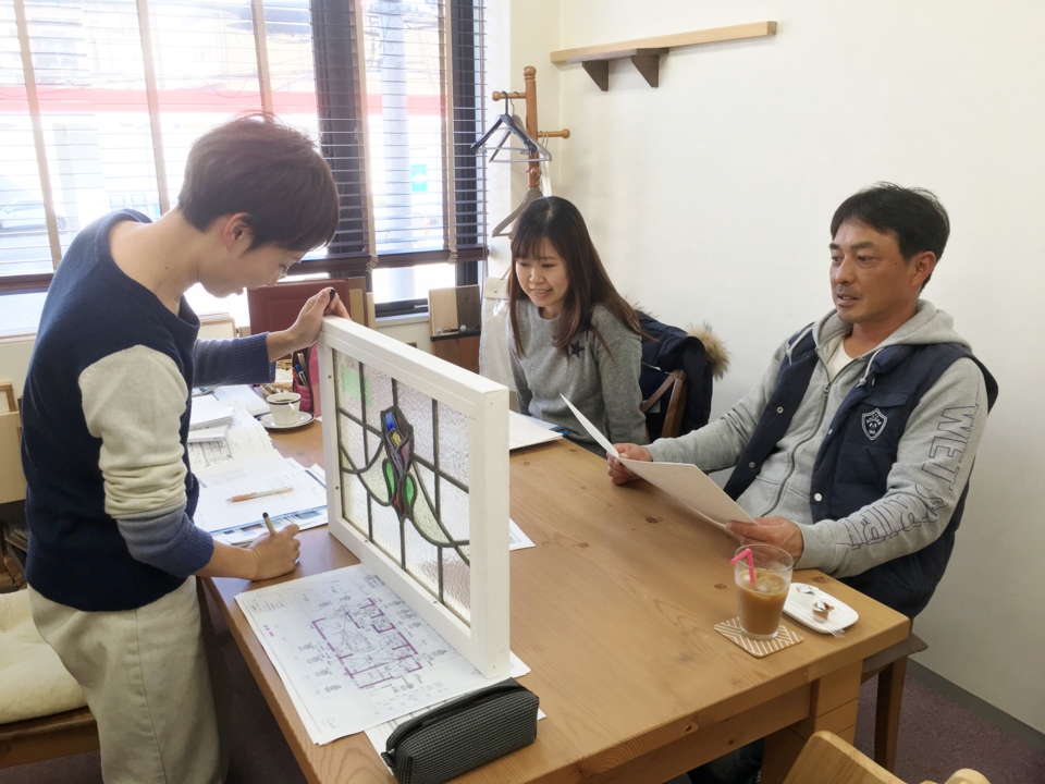ステンドグラスをお持ちいただきました♪