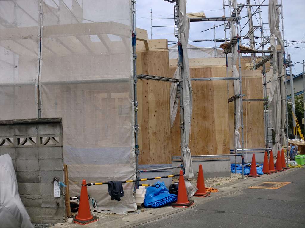 建て方工事、順調に進んでいます。