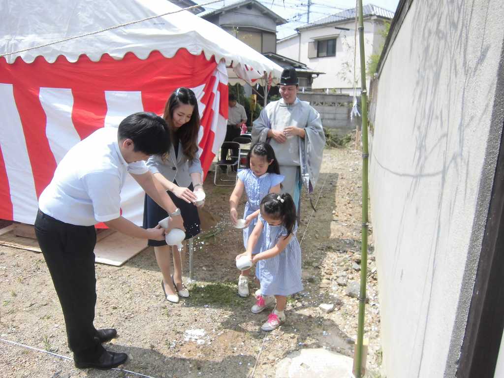 家族4人で、待ちに待った地鎮祭！