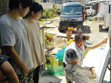 漆喰の塗りムラを確認！