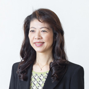 中山　真由美