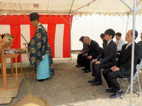 地鎮祭を執り行いました