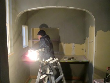漆喰下塗り工事中です